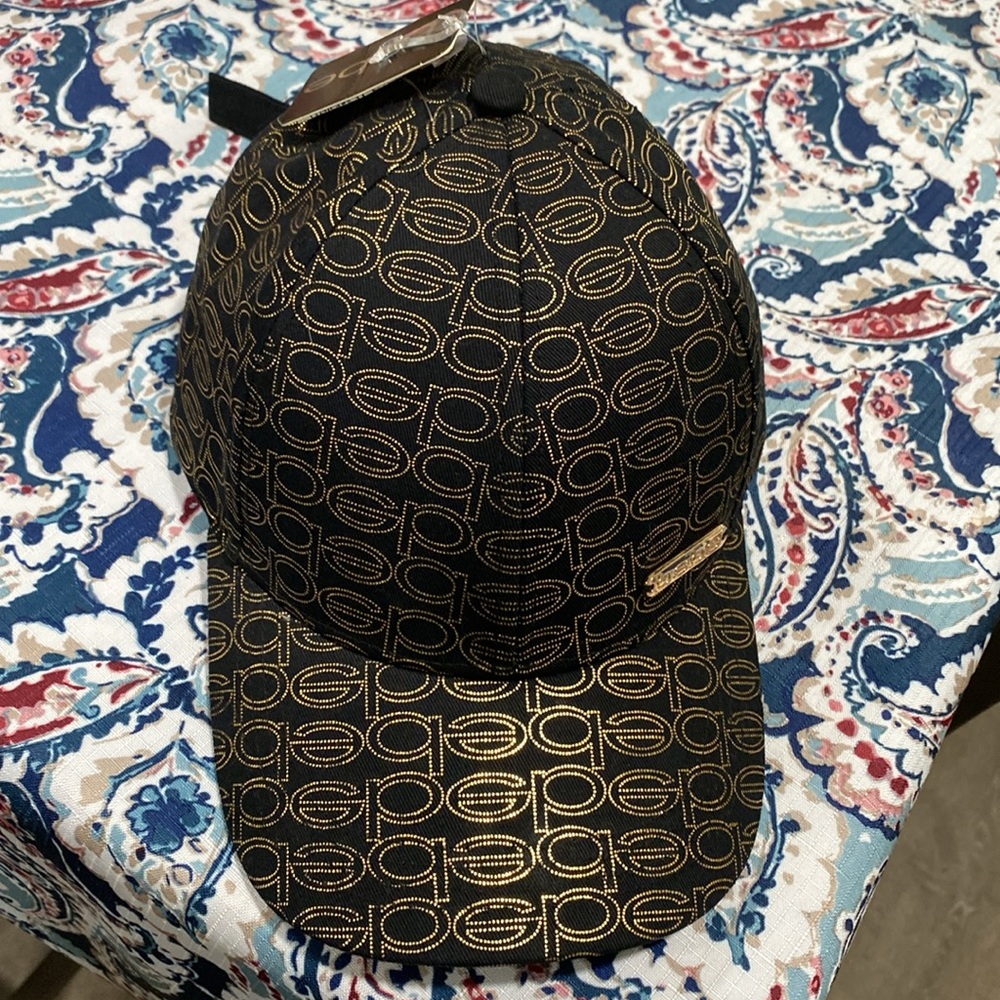 Bebe ball cap. - Picture 6 of 6